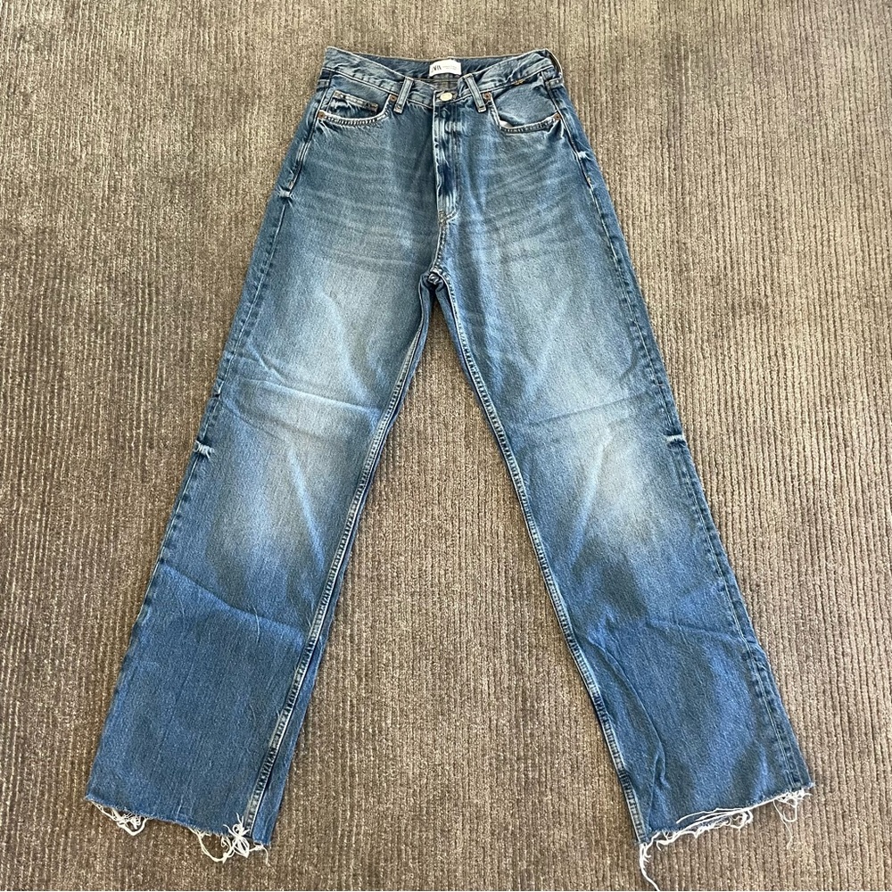 Zara highwaisted wide leg denim jeans size 8